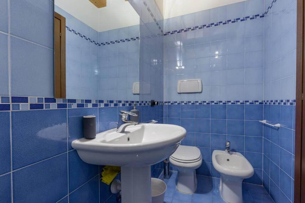 ***Penthouse 4 Min To Arena Inside Fortress Wall ! Verona Luaran gambar